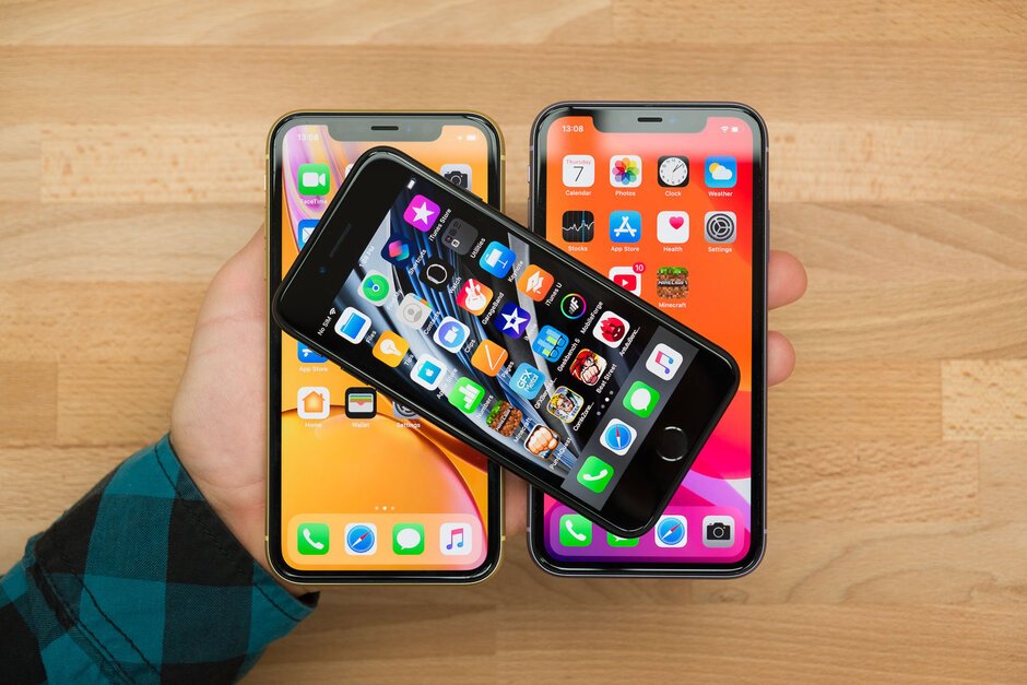 Việc Apple tung ra iPhone SE 2020 có khiến doanh số iPhone 11 bị ảnh hưởng ?