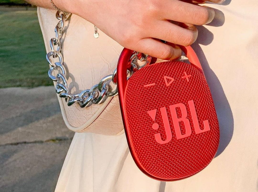 Loa Bluetooth JBL Clip 4