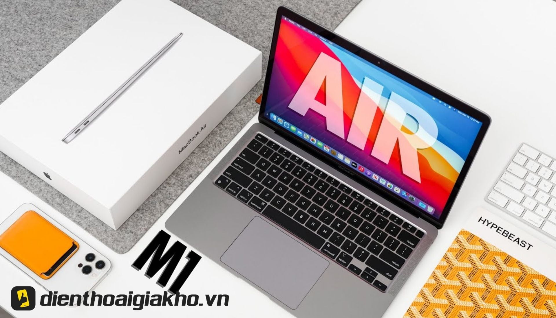 Bằng cách tập trung vào cách mạng hóa phần cứng của MacBook Air và sửa đổi những tính năng nhỏ nhưng quan trọng, thiết yếu của sản phẩm mới hơn rất nhiều.