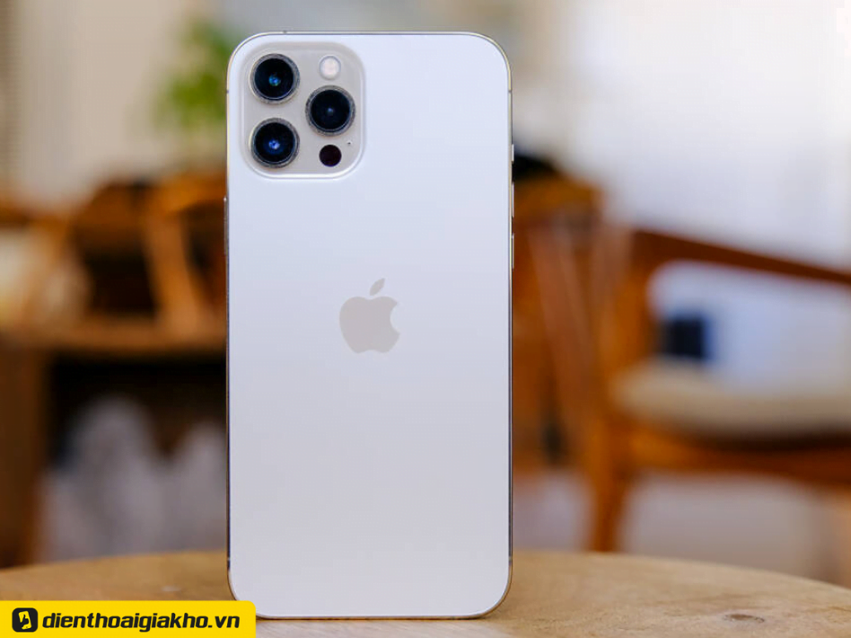 iPhone 13 hàng xách tay vẫn có giá trị sức hút với nhiều người dùng riêng iPhone 13 hàng xách tay vẫn có giá trị sức hút với nhiều người dùng riêng