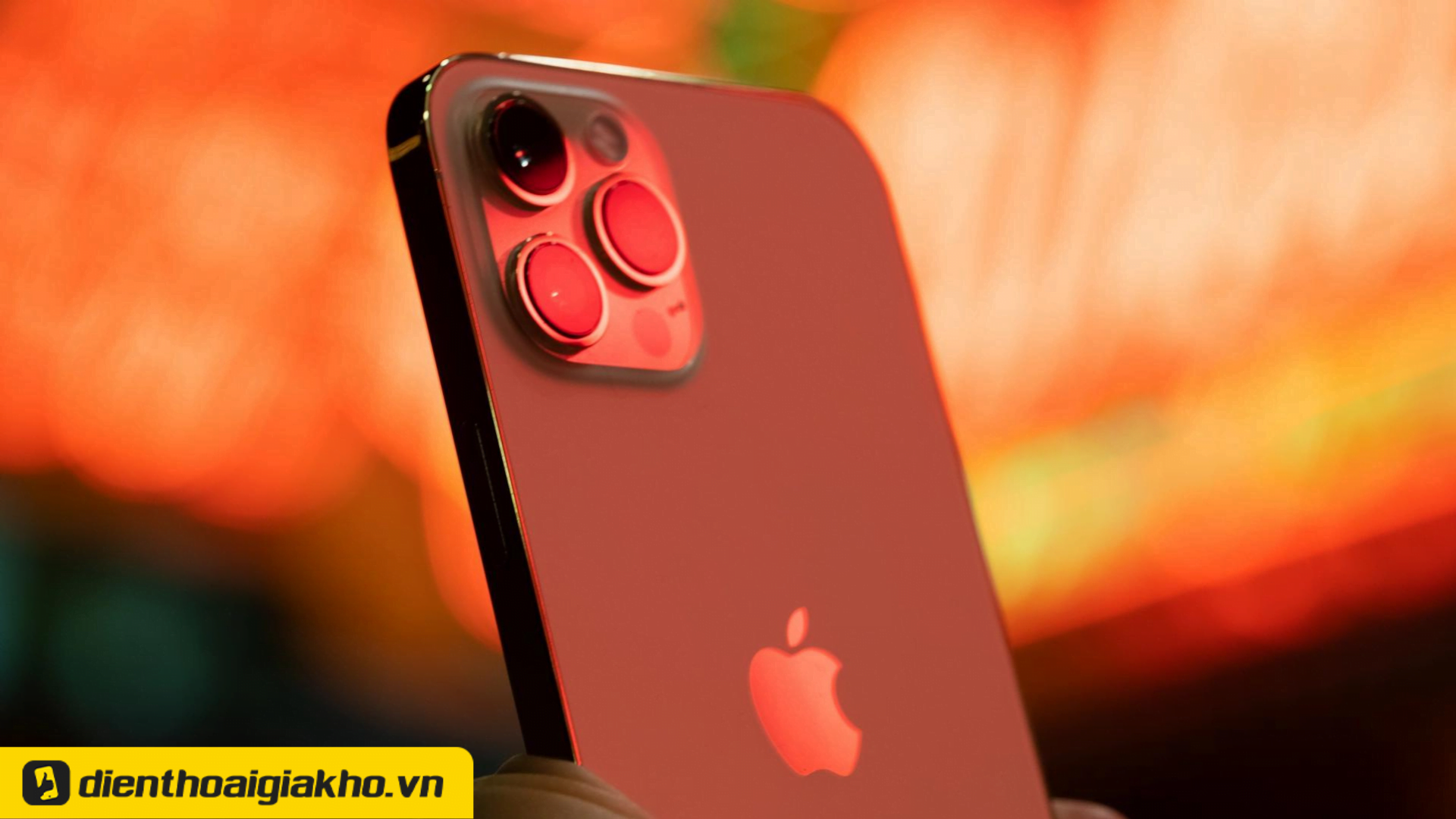 iPhone 12 Pro Max vẫn được nhiều người dùng ưu tiên chọn mua trong suốt 2 năm qua iPhone 12 Pro Max vẫn được nhiều người dùng ưu tiên chọn mua trong suốt 2 năm qua