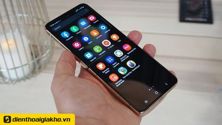 Tin đồn Samsung Galaxy Z Flip 5: những gì chúng ta muốn thấy - Ảnh 1