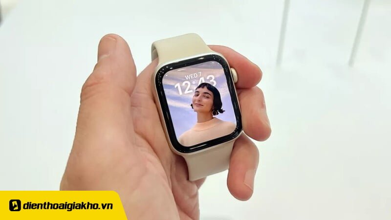 Nên mua Apple Watch Series 8 hay Apple Watch SE 2022