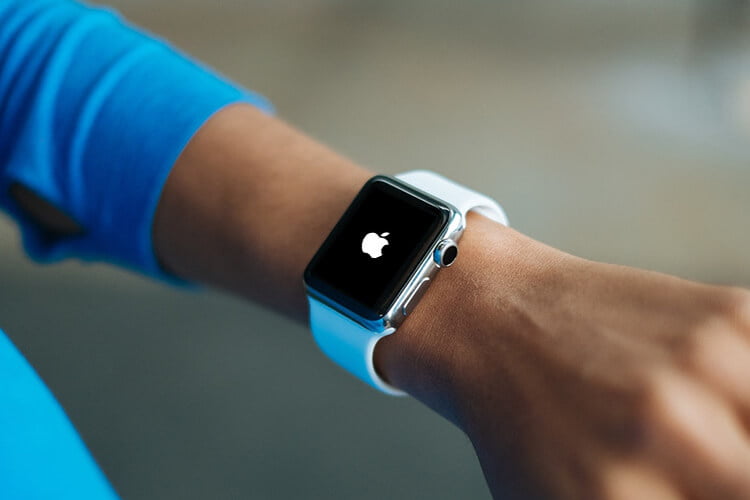 Khởi động lại Apple Watch 