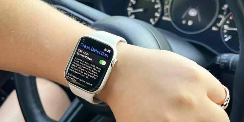 Apple Watch SE 2022 và Series 8