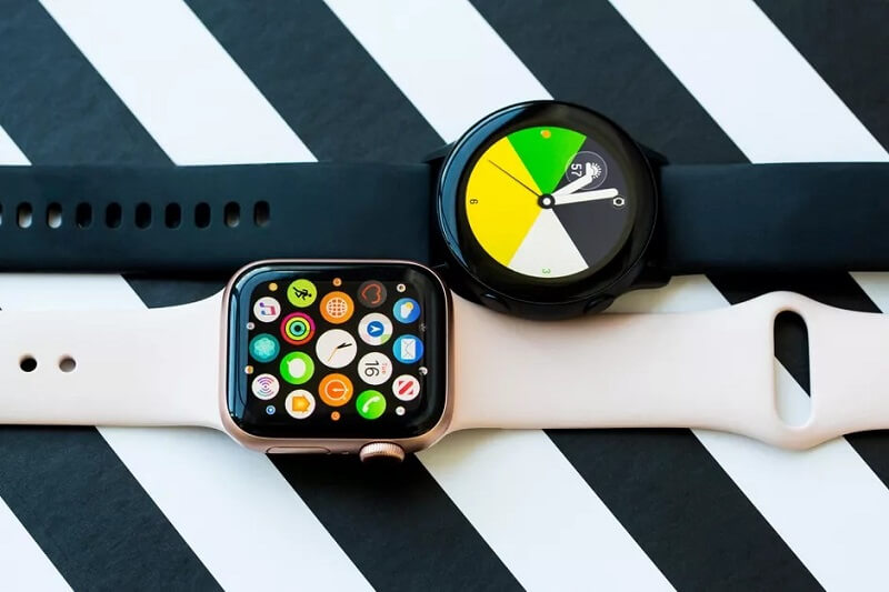 Apple Watch và Samsung Galaxy Watch