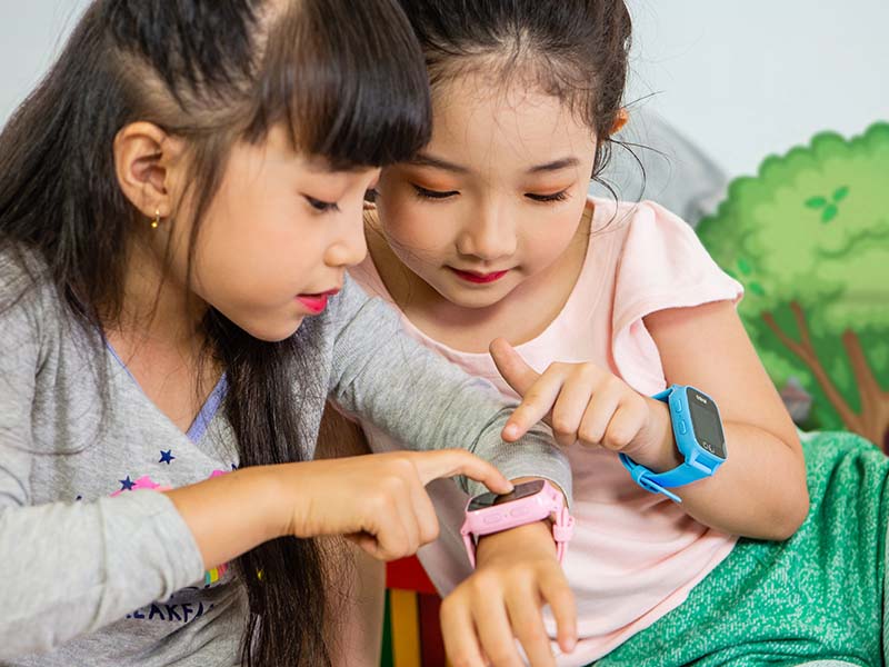 Lưu ý khi sử dụng đồng hồ thông minh trẻ em