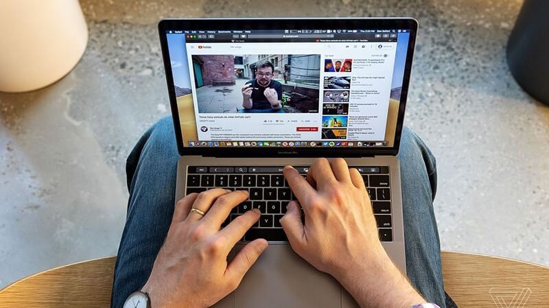 Macbook Pro 2020 cũ giá bao nhiêu