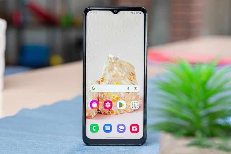 Hiệu năng ổn định nhờ sử dụng con chip Exynos 850