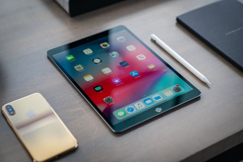 nên mua iPad nào cho con Chọn mua thiết bị iPad Gen 9 256GB