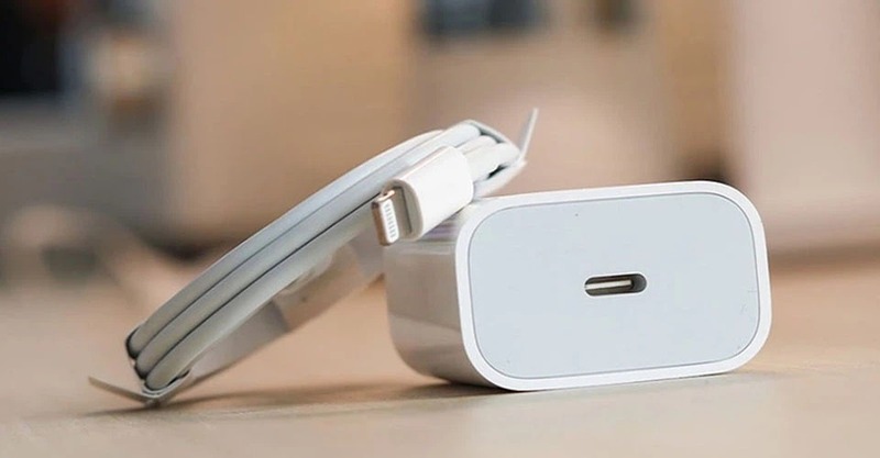 iPhone 11 có tự ngắt khi sạc đầy