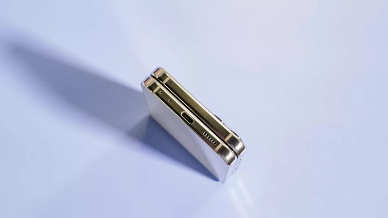 dung lượng pin Samsung Galaxy Z Flip 5