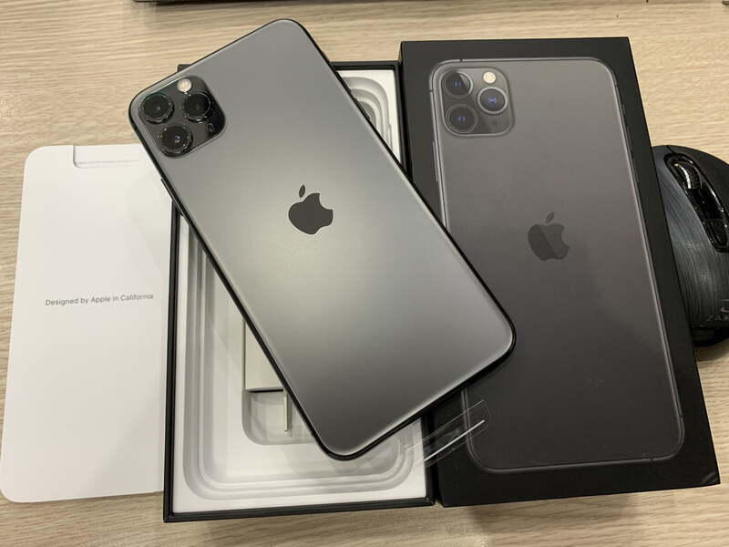 iPhone 11 Pro Max màu đen giá bao nhiêu