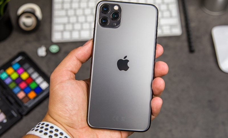 iPhone 11 Pro Max màu Xám không gian - Mệnh Thủy