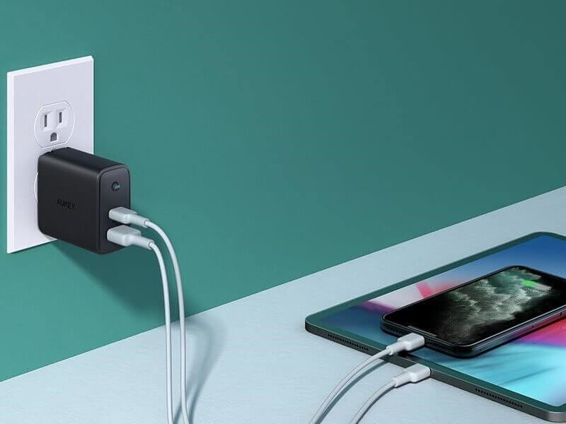 iPhone 11 sạc qua đêm có sao không