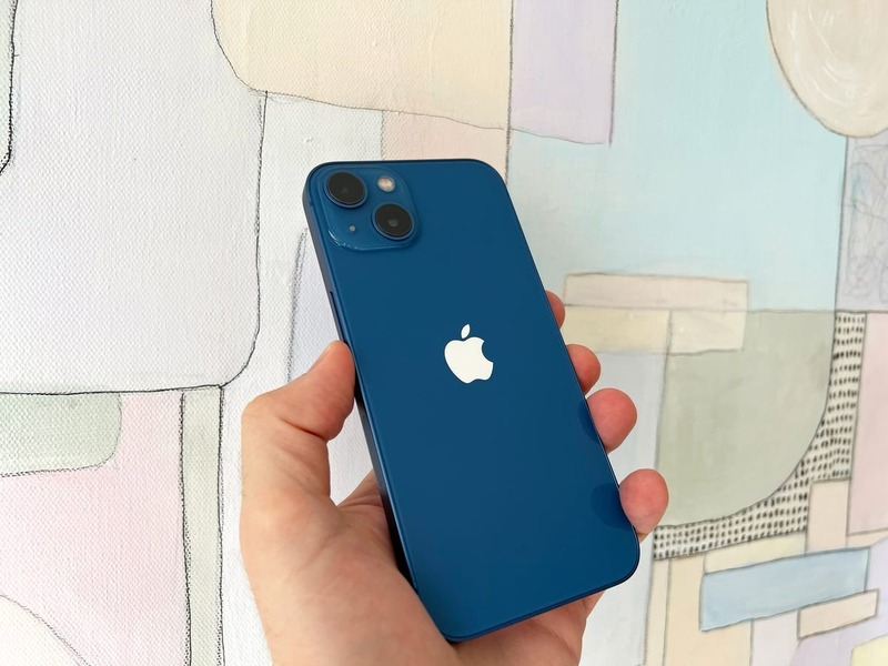 iPhone 13