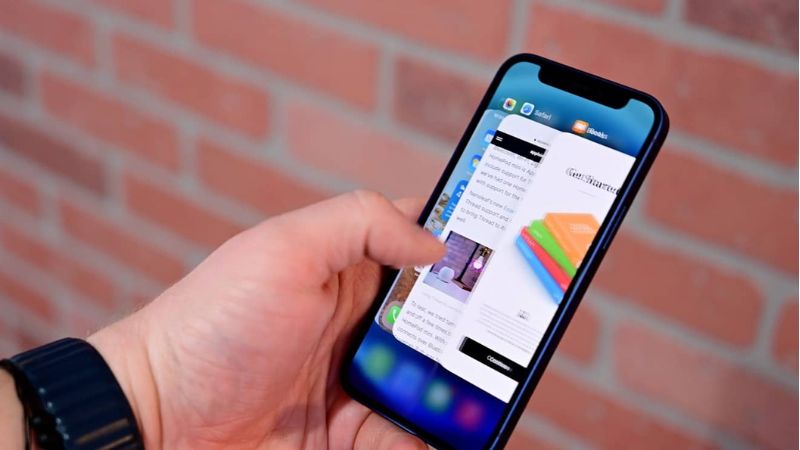 iphone 11 bi nong may va nhanh het pin