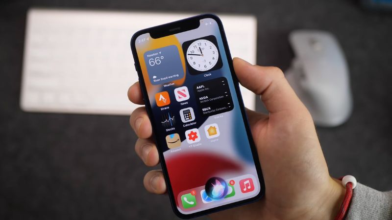 iphone 11 chơi game được bao lâu