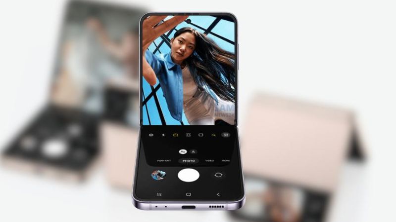 Màn hình chính phủ nền Dynamic AMOLED