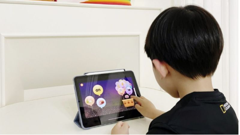 máy tính bảng học tiếng anh