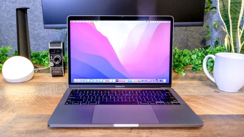 nên mua máy tính bảng hay laptop cho con học