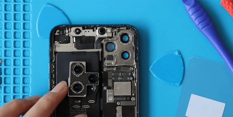Mang iPhone 11 Pro Max đến trung tâm sửa chữa điện thoại