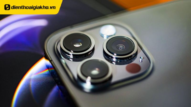 3 mắt iPhone có tác dụng gì? Khám phá những tính năng vượt trội của hệ thống camera