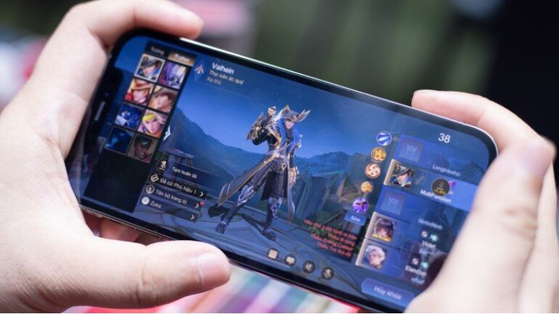 trai nghiem game lien quan mobile