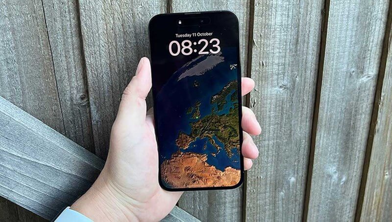 iPhone 12 Pro Max đang dùng bị sập nguồn
