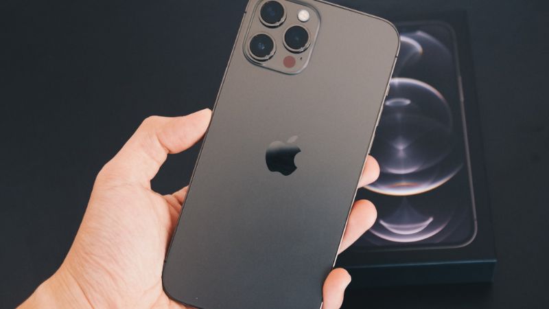 Giá iPhone 12 Pro Max