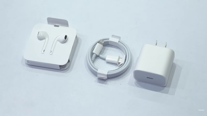 iPhone 12 Pro Max nên dùng sạc gì
