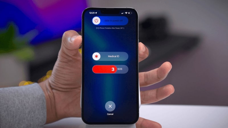 Khởi động lại iPhone 13 để xem xét vấn đề