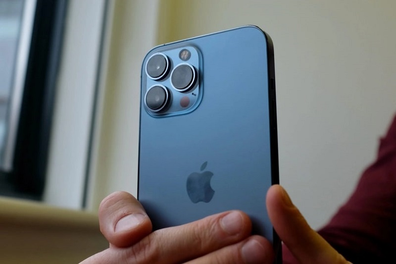 iPhone 13 Pro Max cũ được bán với nhiều mức giá khác nhau.