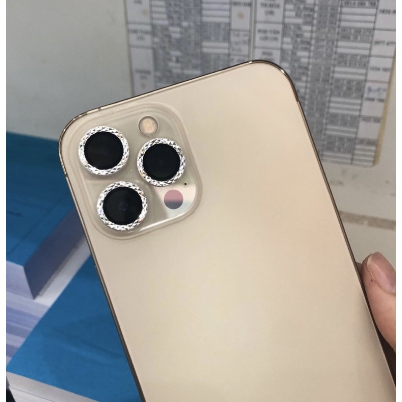 viền camera iphone 12 bị tróc sơn