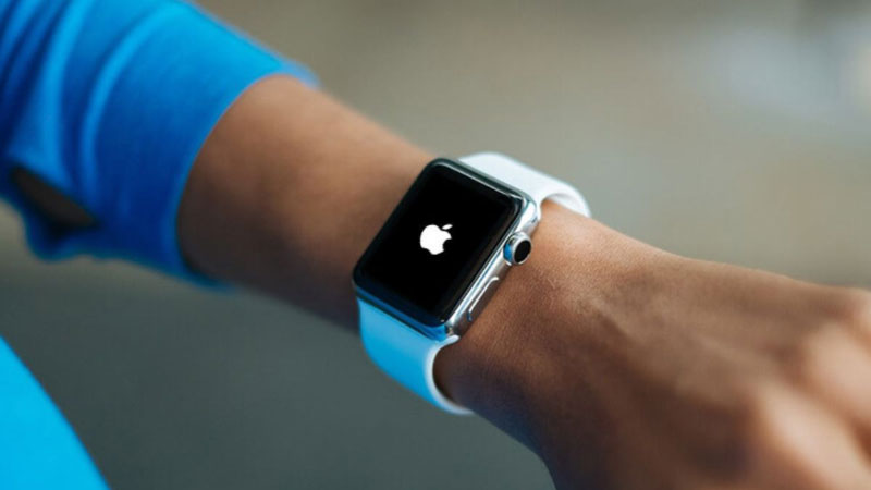 Apple Watch lên táo rồi tắt