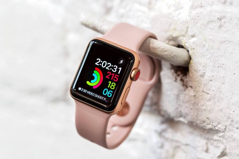 Kiểm tra các nút vật lý trên Apple Watch của bạn