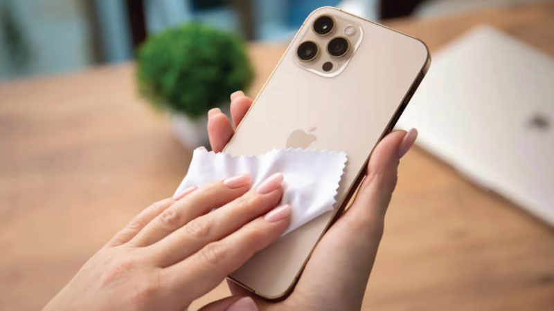 camera iPhone 14 Pro Max bị mờ