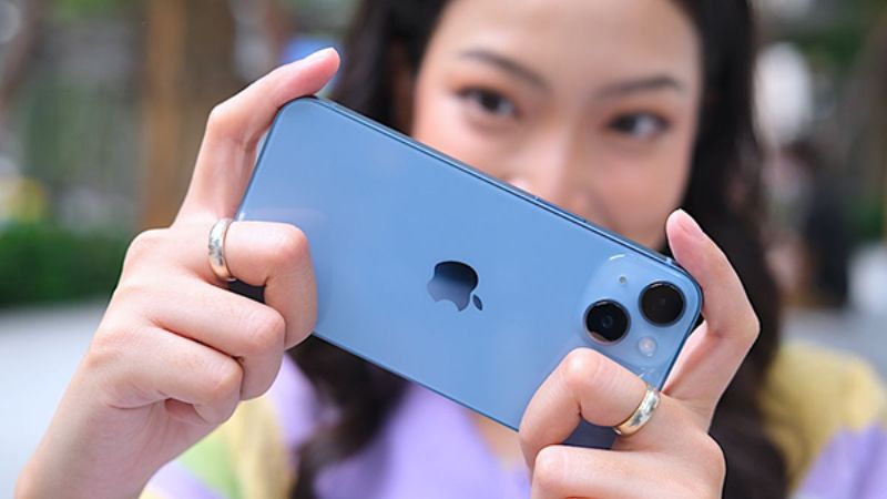 iPhone 14 màu xanh có giá bao nhiêu