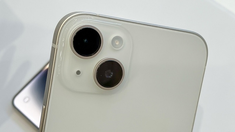 Camera của iPhone 14 với ống kính có thể phóng to nhỏ