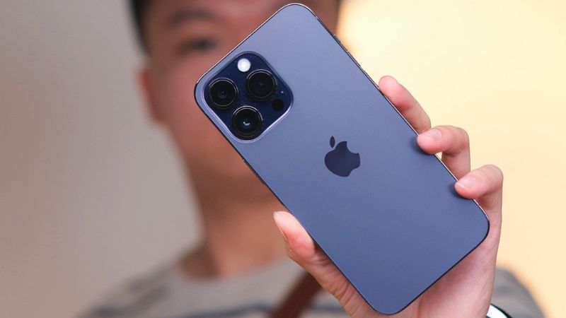 iphone 14 pro max màu tím bị tróc sơn