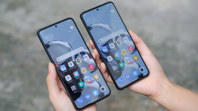 So sánh Xiaomi 12T Pro vs Xiaomi 13T Pro về màn hình hiển thị
