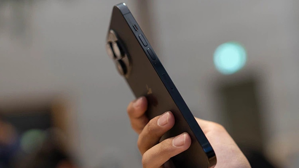 Hình ảnh thực tế của iPhone 14 Pro Max màu Đen 3
