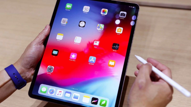iPad Pro 2018 và iPad Gen 9