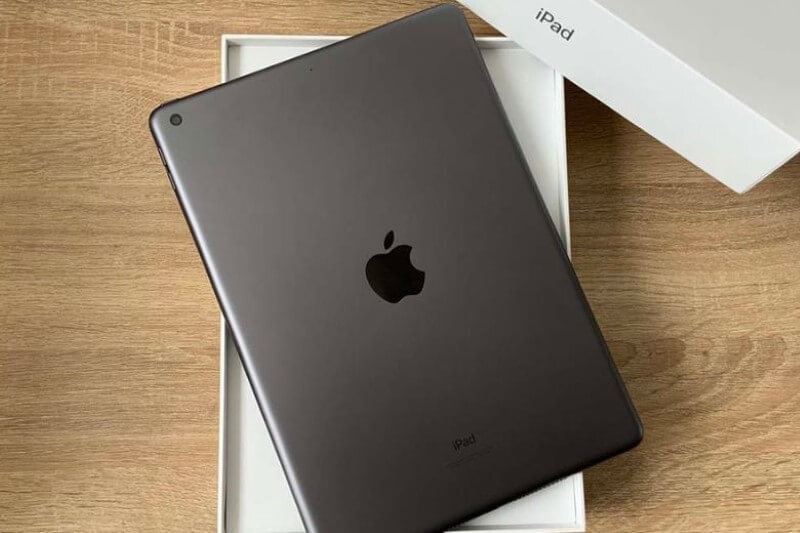 Thiết kế cũ khá nhàm chán nhưng vẫn đảm bảo nét chuẩn “Apple”