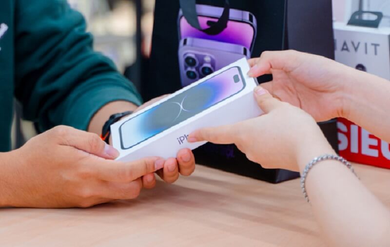 Nên chọn mua iPhone 14 Pro max cũ hay mới