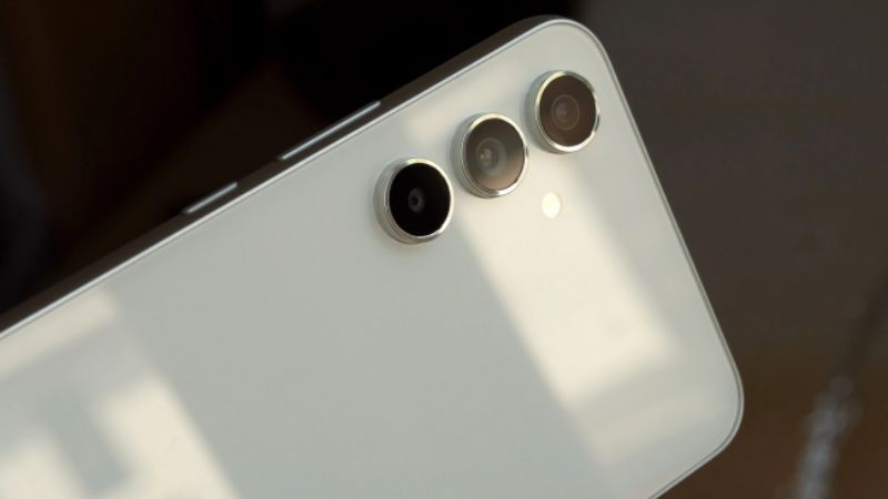 samsung-a54-mau-trang-co-gia-bao-nhieu-mua-o-dau-uy-tin-dienthoaigiakho-vn-3