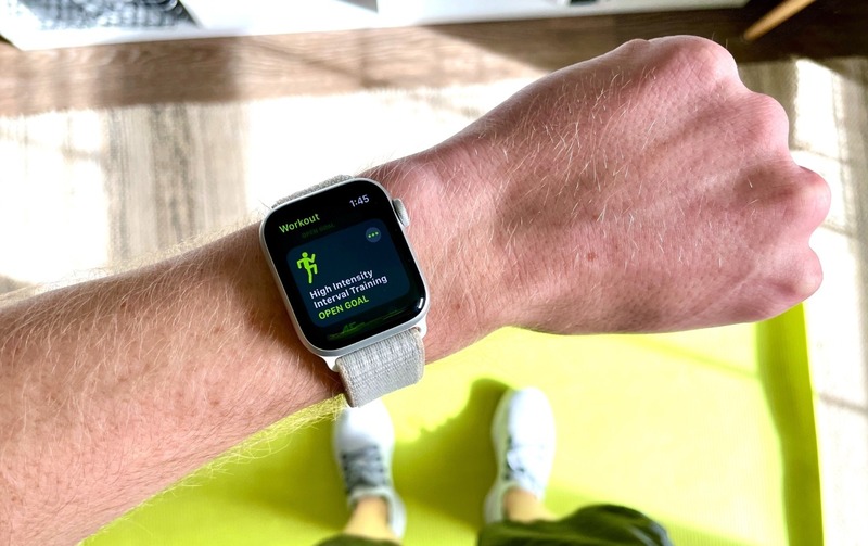 Theo dõi hoạt động thể chất dễ dàng hơn với Apple Watch Cellular