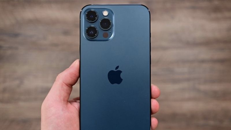 iPhone 15 Pro Max xanh titan