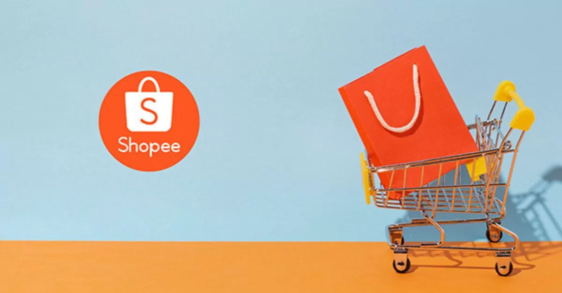 So sánh thanh toán trả góp của Shopee và mua hàng tại cửa hàng bên ngoài