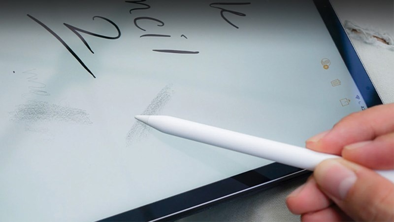 Hỗ trợ Apple Pencil thế hệ thứ 2 và Magic Keyboard